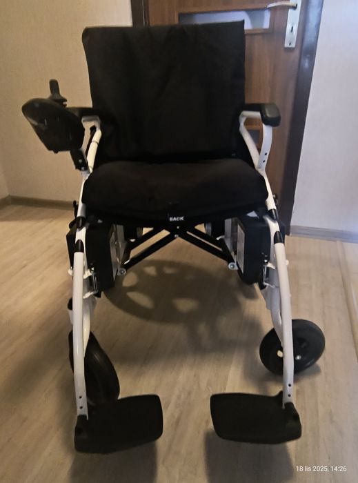 Wózek inwalidzki elektryczny