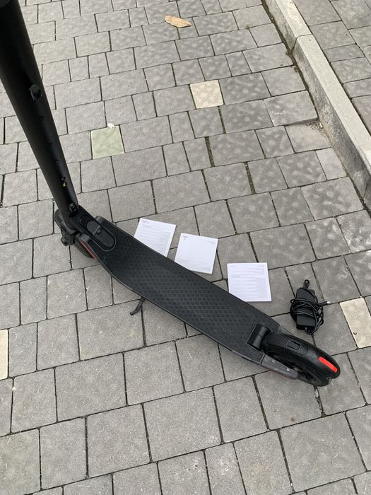 Електросамокат ninebot es4