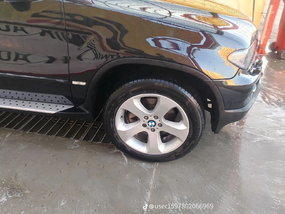 Продам БМВ Х5 е53