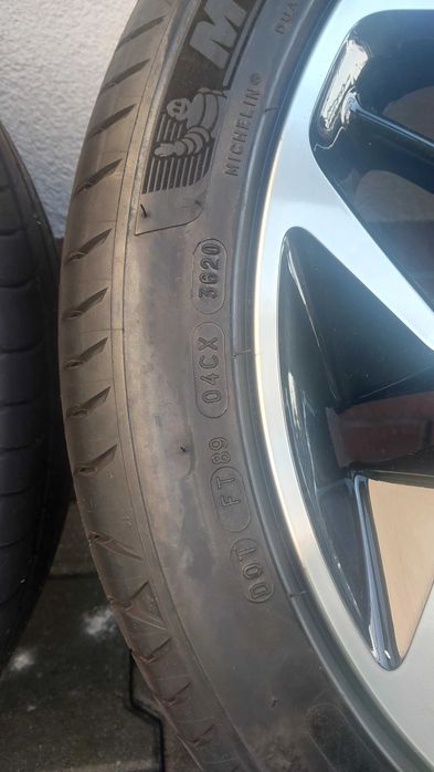 Koła, orginalne felgi aluminiowe 235x40 R18