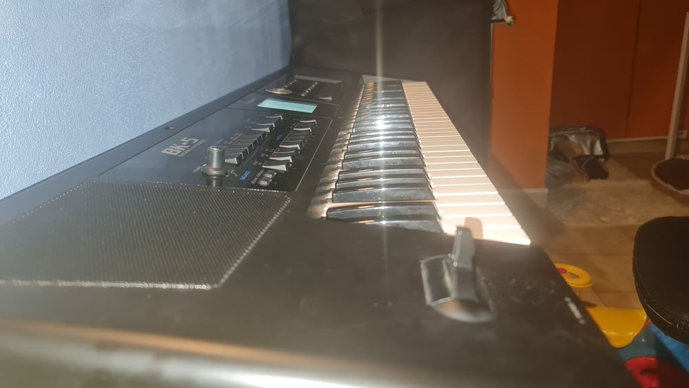 Teclado Roland BK-5  (ATENÇÃO (pagamento e entrega em mão)
