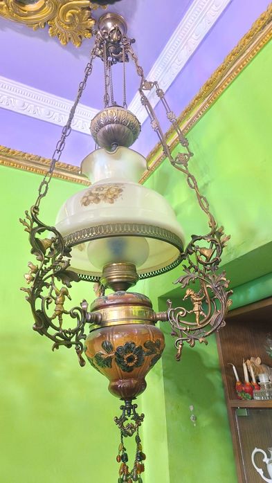 Lampy sufitowe do salonu