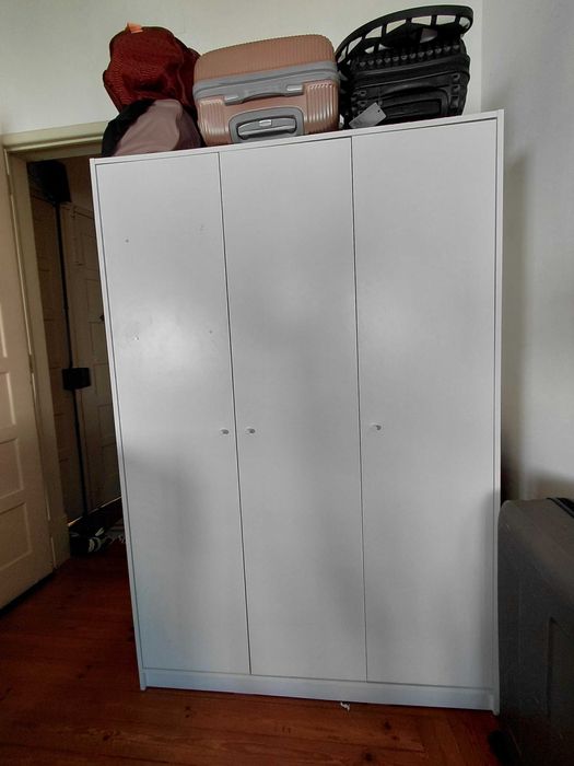 Furniture for sale / Vender immoveis