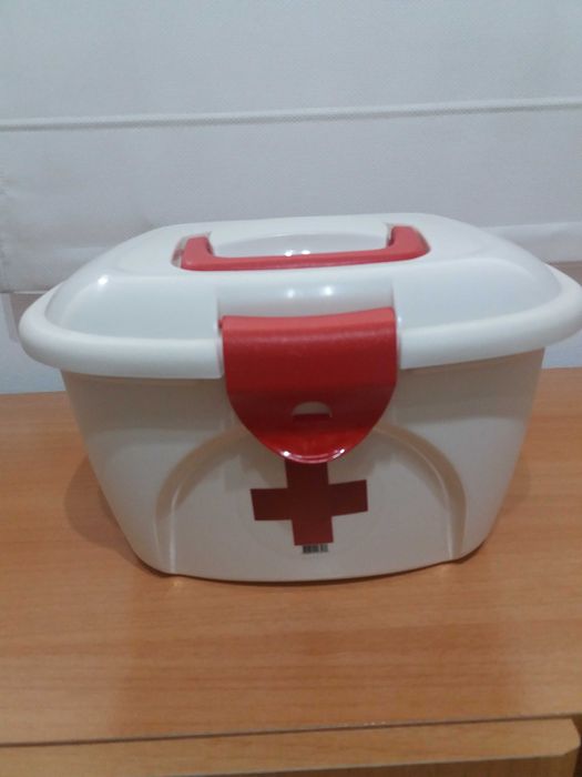 Caixa primeiros socorros