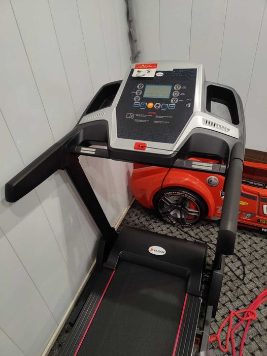 Продам беговую дорожку YIJILN