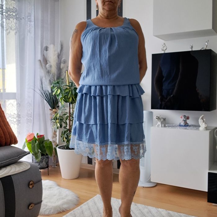 Nowe sukienki na okazje xl