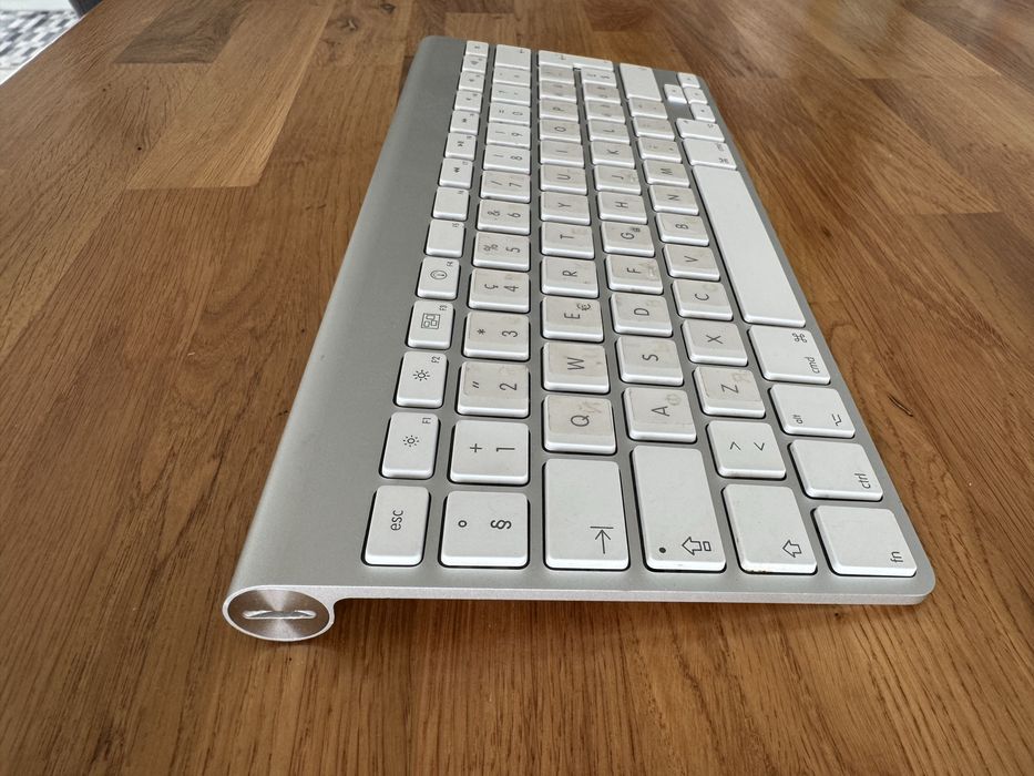 Klawiatura bezprzewodowa Apple Wireless Keyboard (Bluetooth) Stan Dobry!