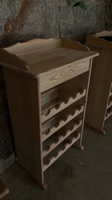 Garrafeira de madeira 20 garrafas com gaveta