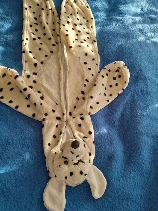 Strój piesek 98 dalmatyńczyk  3, 4 lata