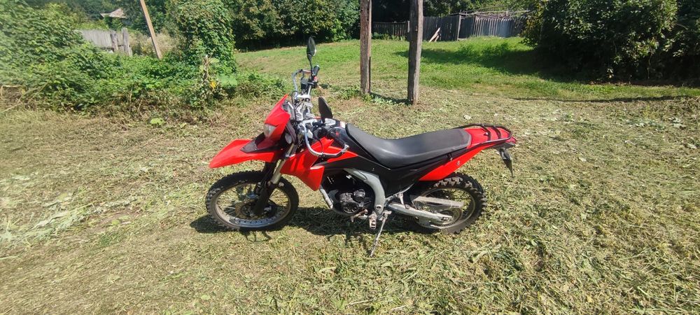 Продам мотоцикл Loncin 250