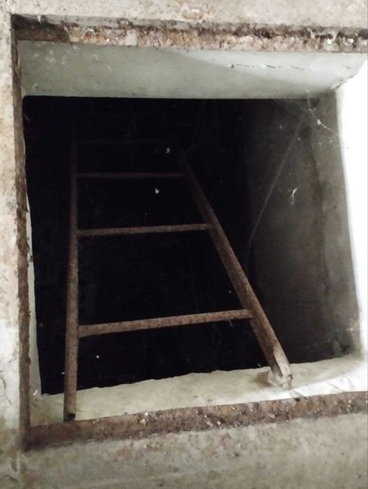 Продам капитальный охраняемый гараж в центре города