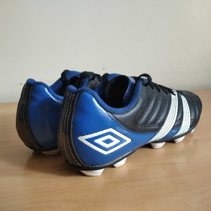 Buty piłkarskie lanki UMBRO Corsica Engage Fg roz.eu-35