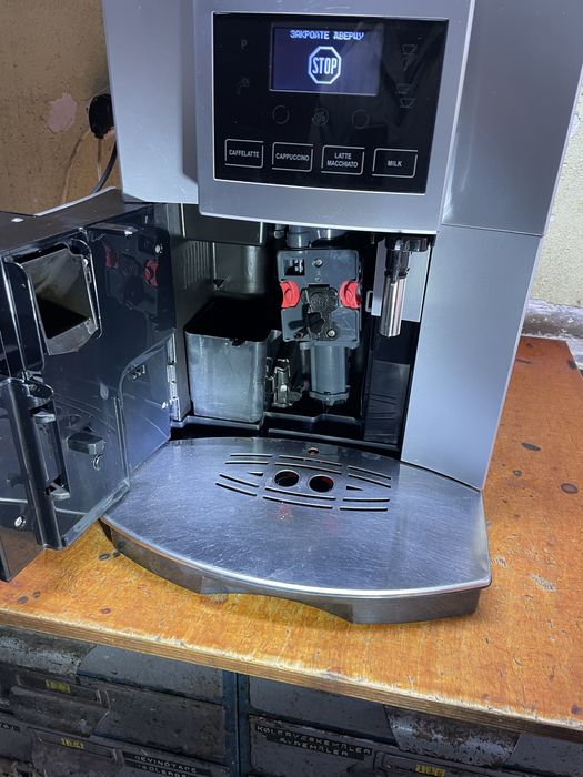 Кавомашина/Кофемашина Delonghi PERFECTA CAPPUCCINO