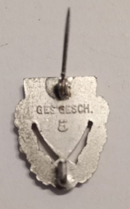 Militaria de Trincheira. Pin NSRKB