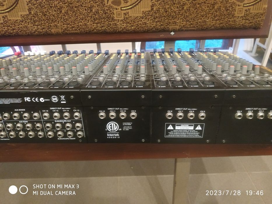 Микшерный пульт Alto Professional zmx 244