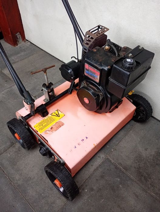 Wertykulator-Aerator spalinowy Europa Tecumseh