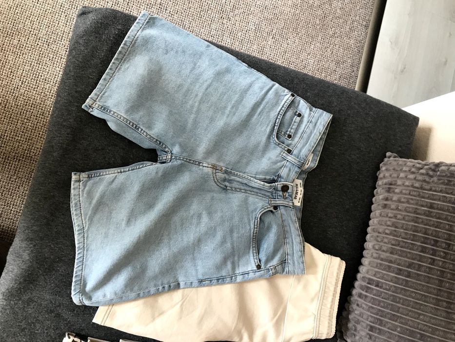 Pull&Bear dżinsowe bermudy młodzieżowe r. 36