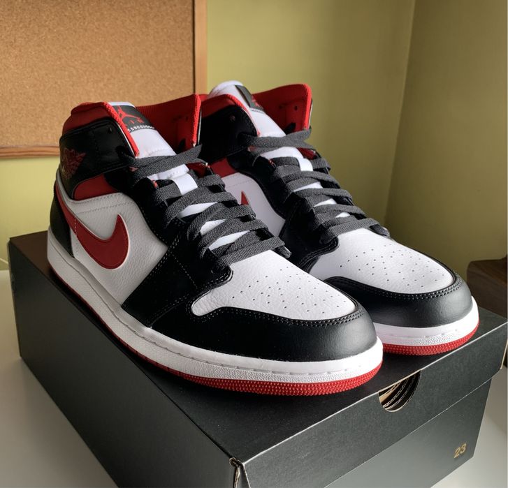 Nike Air Jordan Mid / EU46 / 12US