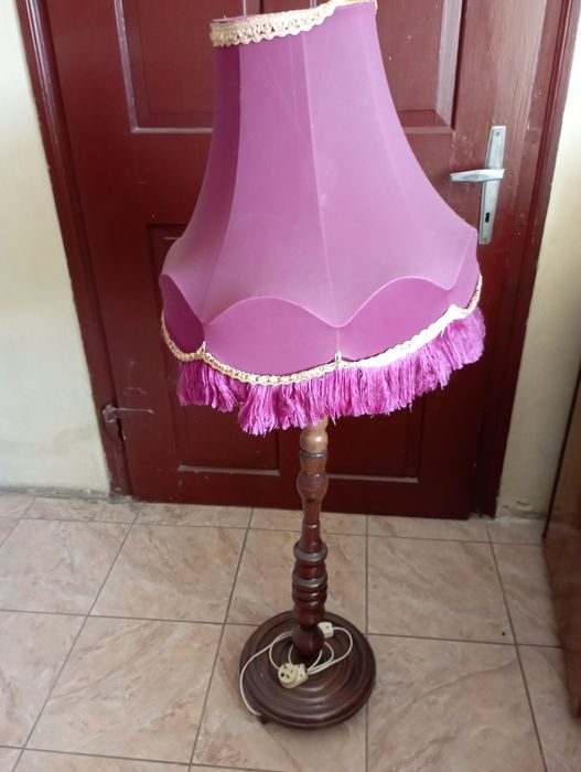 Lampa PRL stojąca