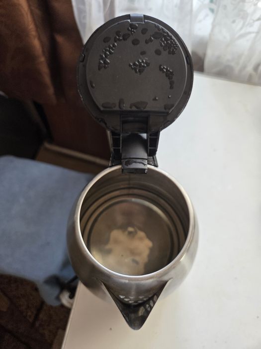 электрочайник продам