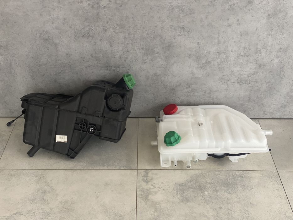 Розширювальний бачок Mercedes Atego Actros