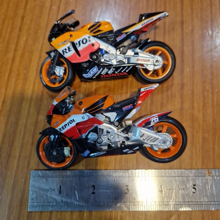 Mimiaturas de motas de coleção