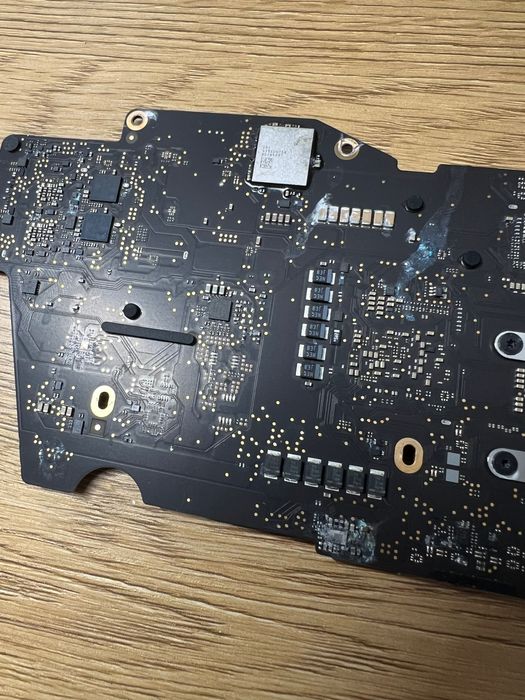 MacBook Pro 13 2020 A2338 /16/256gb/ материнська плата