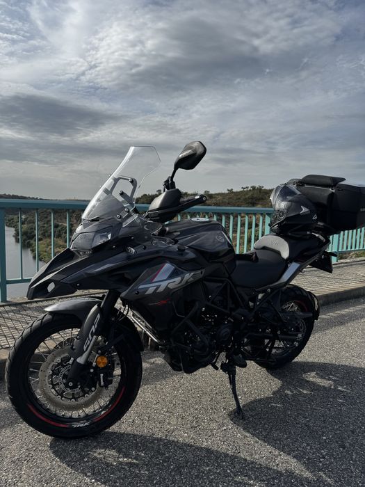 Benelli TRK 502 X 2023 – Impecável – 3.000 km – Garantia – Top Case incluída