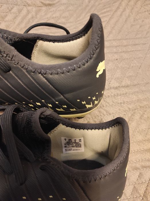 Buty piłkarskie korki Puma roz.40,5 dł. wkładki 25,5cm