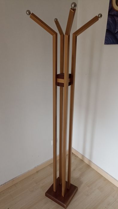 Vendo cabide de pé, novo e exclusivo