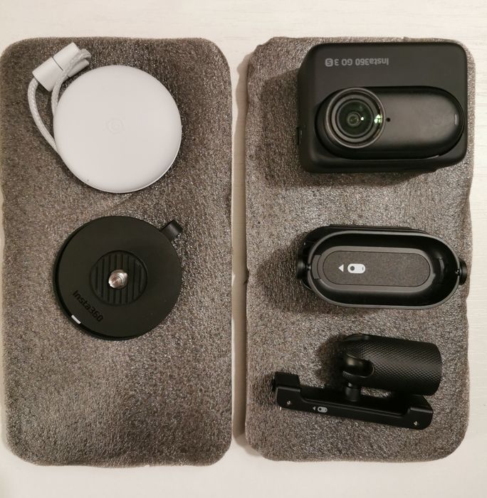 Екшн-камера Insta360 GO 3S 4K Standard Bundle 64GB Black