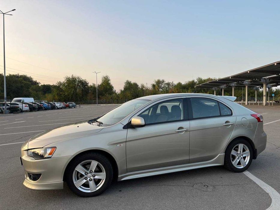 Продам власне авто Mitsubishi Lanxer X SPORTBACK