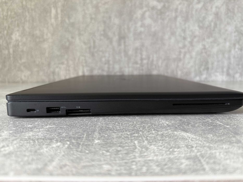 Dell Latitude 5590 / i5-8350U / 8GB RAM / SSD 512GB / Full HD