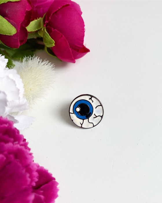 Nowa przypinka pin broszka OKO