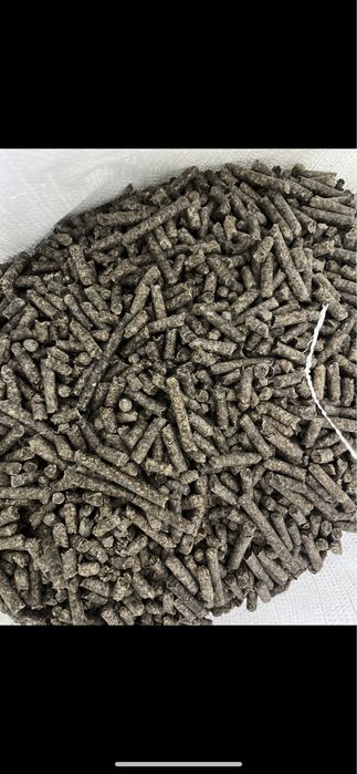 Жом буряковий ! Для тварин