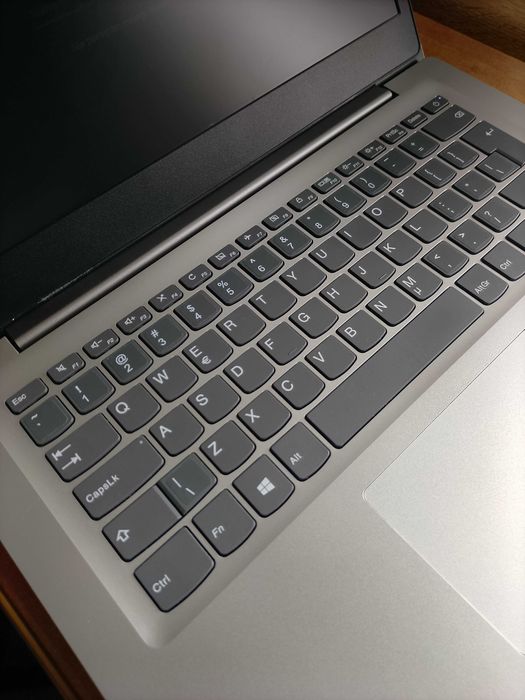 Laptop Lenovo 120S 14IAP
