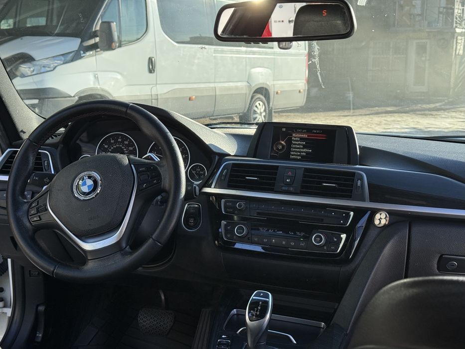 BMW 3 Series G30(FL) 2015