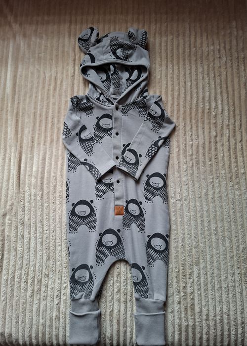 Kombinezon Zezuzulla r. 92  Szary z uszami misia, z meszkiem
