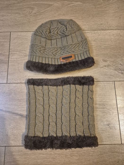 Zestaw czapka + komin