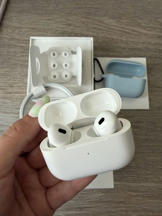 Airpods Pro 2 with magsafe оригінал