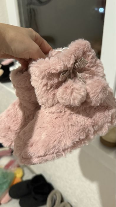 Домашні тапочки в розмірах.