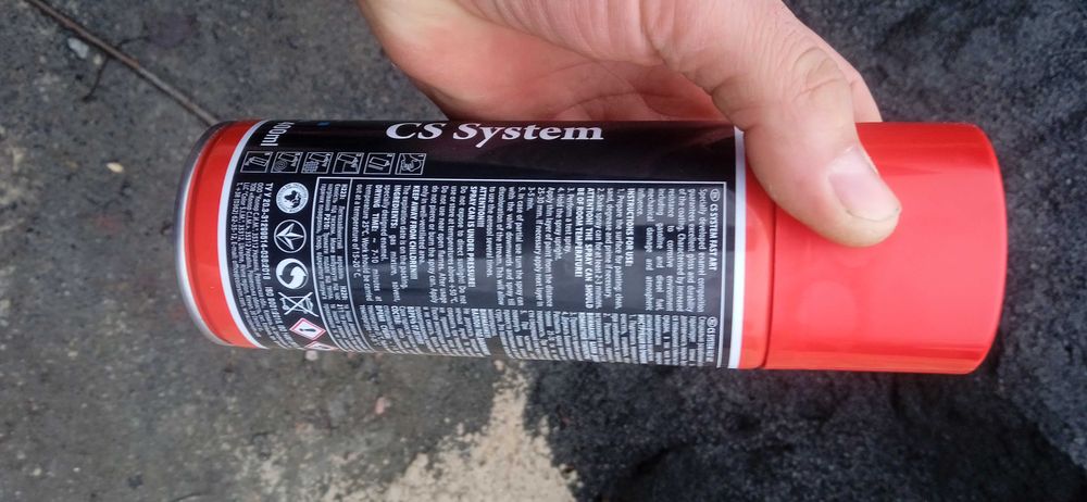 Фарба аерозоль в балоні