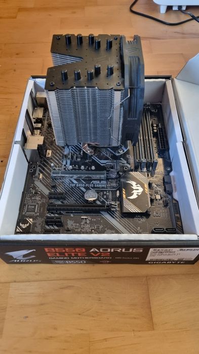 AMD ryzen 5 3600 + Asus B450 gaming plus + 2x8 GB RAM + Fortis 3