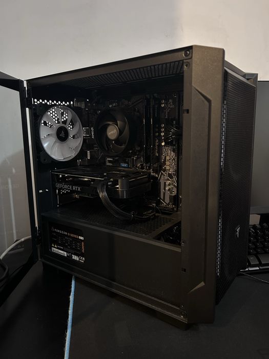 PC gamer completo em muito bom estado.