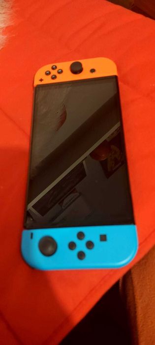 Nintendo Switch OLED - Como nova