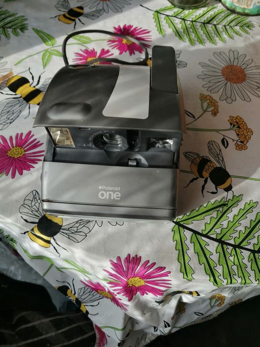 Polaroid One камера