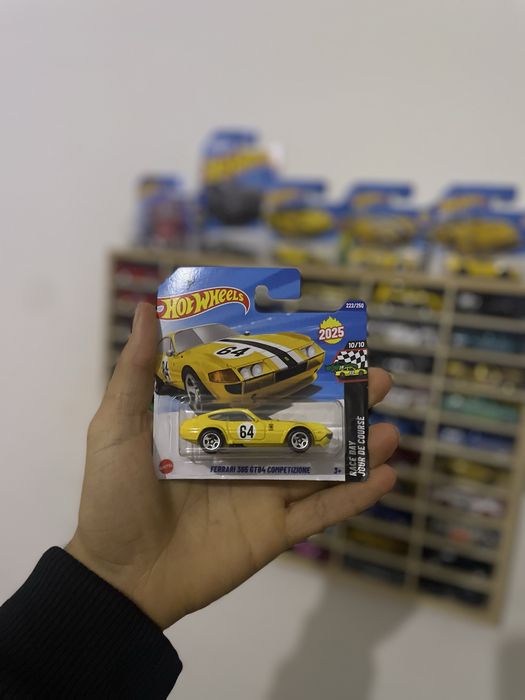 Ferrari 365 gtb4 competizione