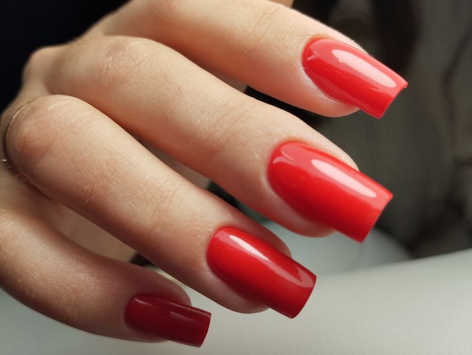 Майстер манікюру та педикюру