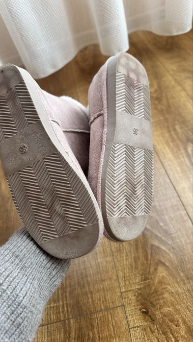 Уги на дівчинку 35 розмір