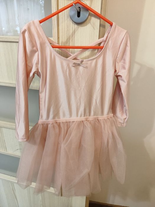 Sukienka baletowa 122/128